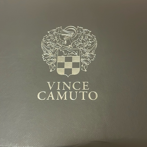 Vince Camuto Flats for women size 9 1/2 - Picture 2 of 8